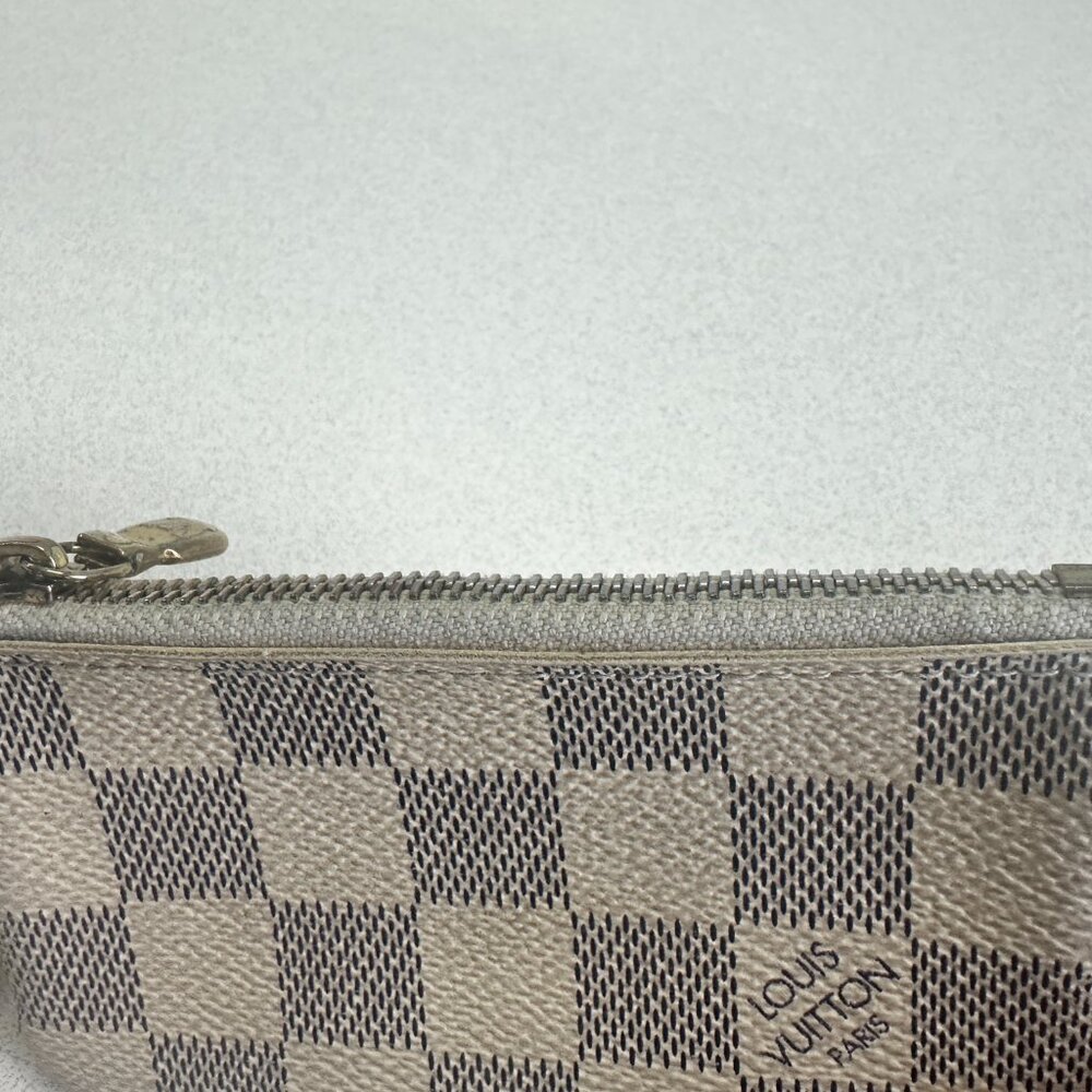 Authentic Louis Vuitton Damier Azur Key Pouch - Picture 8 of 11